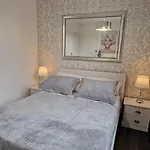 Le Peekskill Apartman Montbron
